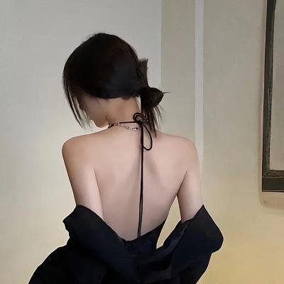 红色